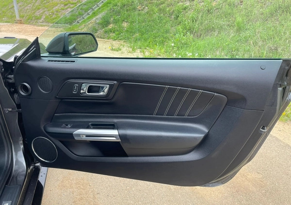 Ford Mustang cena 102900 przebieg: 115700, rok produkcji 2015 z Blachownia małe 154